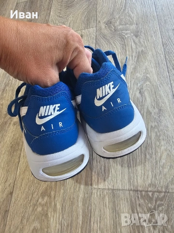 запазени маратонки Nike 