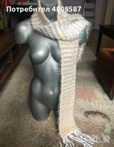 Дамски бежов шал, снимка 7 - Шалове - 54512855