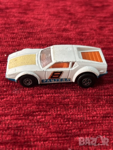 ретро играчка е модел Matchbox Superfast De Tomaso Pantera от 1975