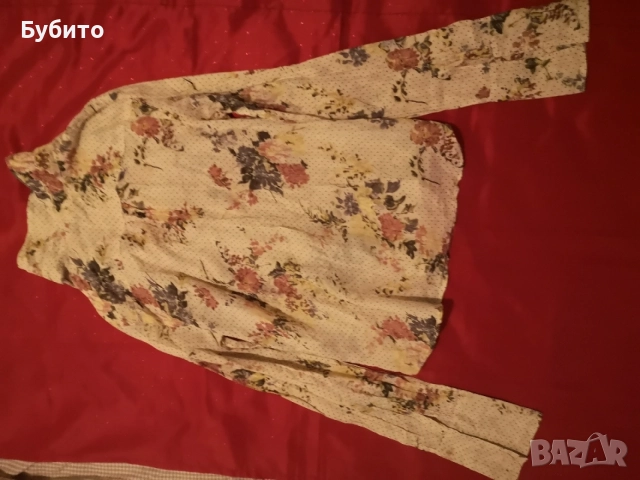 Valentino , снимка 4 - Ризи - 54585300