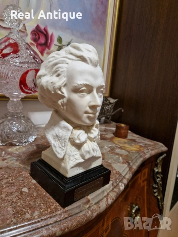 Уникален голям антикварен немски порцеланов бюст на Моцарт- Goebel , снимка 3 - Антикварни и старинни предмети - 54825581