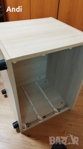 Офис шкаф - шкафче с 3 чекмеджета и ключалка 68/50/55см, снимка 18 - Шкафове и рафтове - 54043785