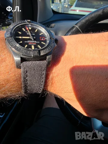Breitling Avenger Blackbird V17311, снимка 4 - Мъжки - 55699440