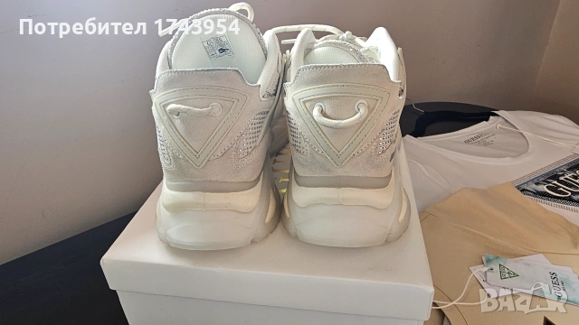 Маратонки Guess, снимка 2 - Маратонки - 55059816