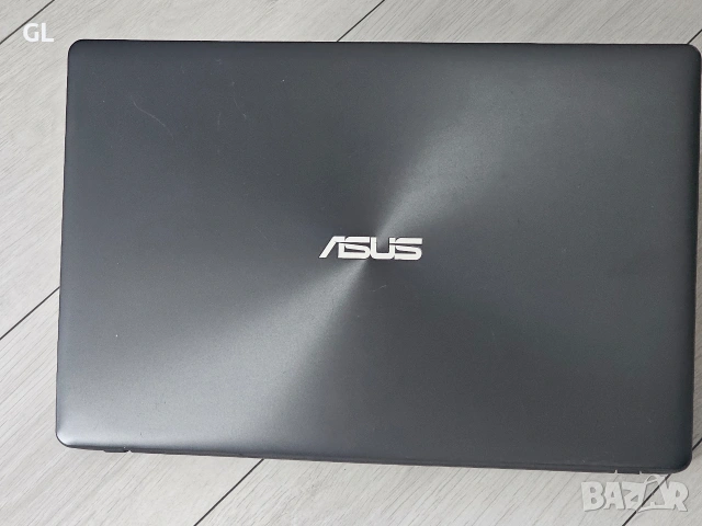 ASUS 4-ядрен F550Z, снимка 4 - Лаптопи за дома - 54515226