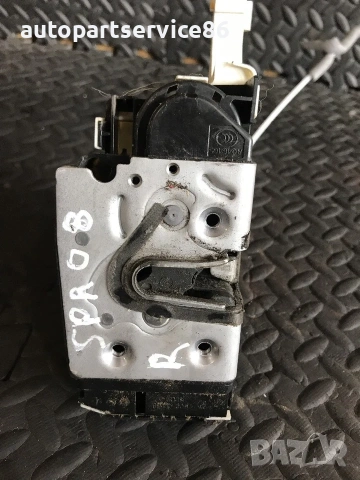 Заключващ механизъм за предна дясна врата за Mercedes Sprinter W906 (2006–2011) A9067201835, снимка 3 - Части - 55243294