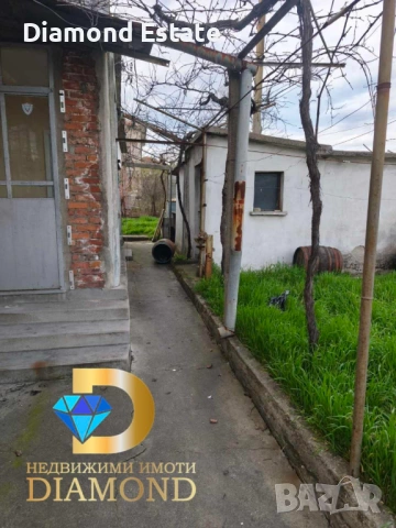 Къща с два гаража в град Гълъбово, снимка 5 - Къщи - 54135189