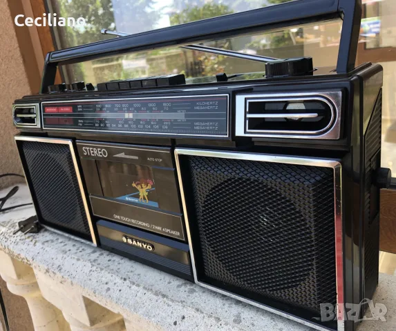 SANYO M 9703K
Много запазен за годините си,като Нов радиокасетофон!, снимка 2 - Радиокасетофони, транзистори - 55430154
