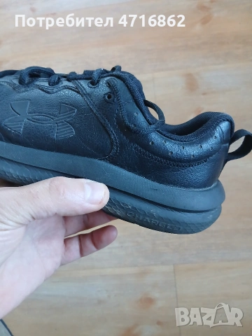 Маратонки Under Armour , снимка 4 - Детски маратонки - 54130253
