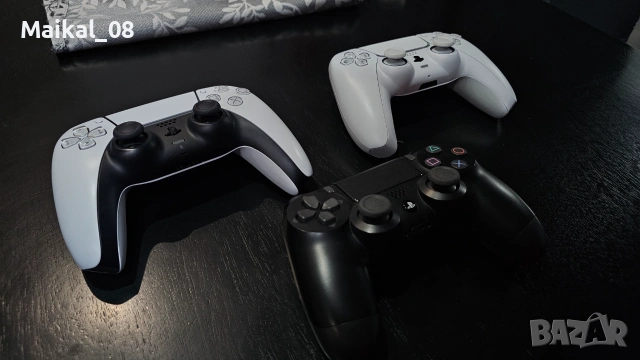 PS4 / PS5 Controllers