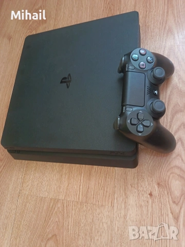 PlayStation 4 slim с 3 игри на диск, снимка 2 - Други игри и конзоли - 55231210