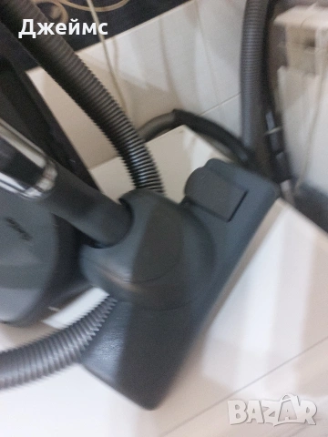 Прахосмукачка Miele Complete C3 Series 120, снимка 3 - Прахосмукачки - 54862880