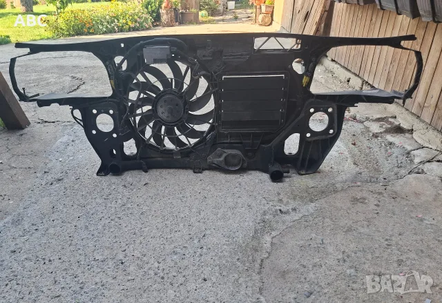 Маска (очиларка) за Audi A4 B7 , снимка 2 - Части - 55583676