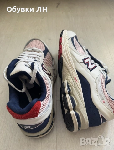 Обувки New Balance 43 2002, снимка 3 - Маратонки - 54780518