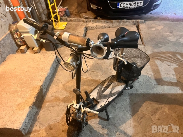 Електрическа тротинетка (до 120кг.) с помпащи гуми и сваляема седалка, снимка 4 - Велосипеди - 54801941