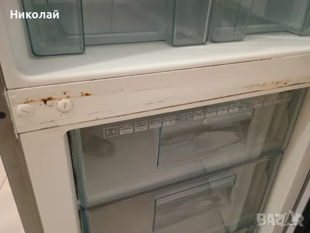 Хладилник AEG с долна камера , снимка 8 - Хладилници - 55579249
