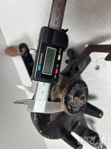 Стар, здрав, работещ Ръчен Шмиргел, снимка 11 - Други инструменти - 48779090