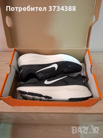 Маратонки за бягане Nike Vormero 18, снимка 2 - Маратонки - 54590867