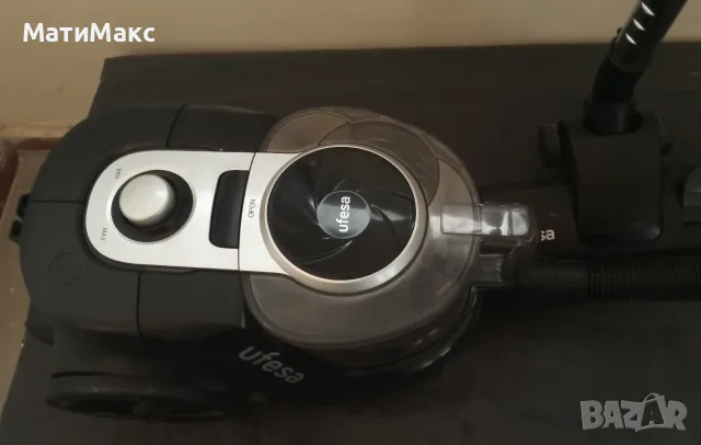 Прахосмукачка UFESA 800W, снимка 4 - Прахосмукачки - 55587699