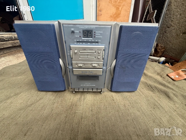 Продавам мини стерео уредба ROADSTAR