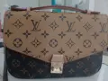 Оригинална Louis Vuitton Pochette чанта, снимка 1