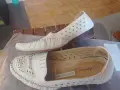 Подарявам!Бели обувки с ниска подметка тип ток, снимка 3