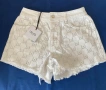Нови,с етикет,Бели къси панталони LIU JO с апликирано лого-кристали.100% памук,р-р 28,с 50%намаление, снимка 1