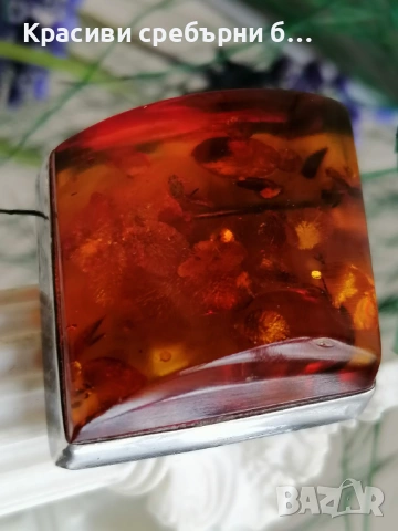 Стара сребърна брошка с голям балтийски кехлебар., снимка 5 - Колиета, медальони, синджири - 54061216