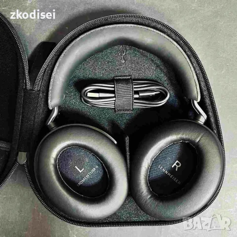 Bluetooth Слушалки SENNHEISER MOMENTUM 4, снимка 2 - Bluetooth слушалки - 55625247