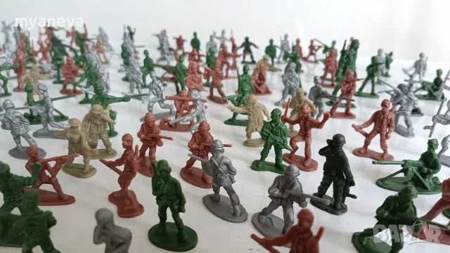 Екшън фигурки, войници . , снимка 8 - Фигурки - 55334698