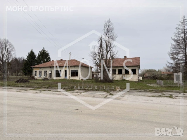 УПИ с търговски помещения в с. Ястребино, област Търговище.