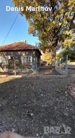 Продавам къща в гр. Лом кв. Младеново, снимка 2 - Къщи - 55627196