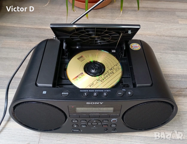 Sony Bluetooth CD/RadioFM  Boombox ZS-RS60BT,CD плейър, снимка 2 - Аудиосистеми - 54885244