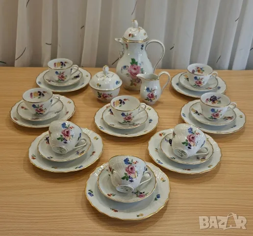Hutschenreuther Dresden Сервиз за Храна, Кафе, Чай, за 8 човека, снимка 4 - Сервизи - 55327226