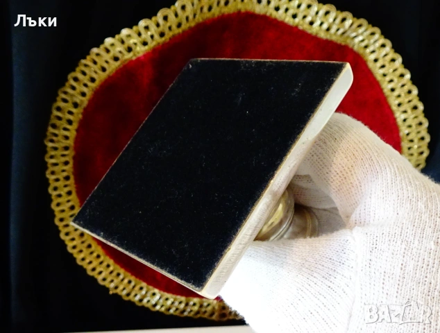 Посребрен свещник от бронз 18 см.,380 гр. , снимка 5 - Антикварни и старинни предмети - 53977488