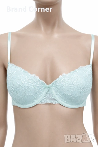 Комплект дамско бельо Hunkemöller – сутиен 75C и бикини S, светло синя дантела, снимка 2 - Бельо - 54516710