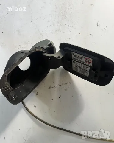 Капак вратичка резервоар Шкода Октавия Skoda Octavia 3, снимка 2 - Части - 55319504