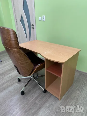 Ученическо бюро за компютър