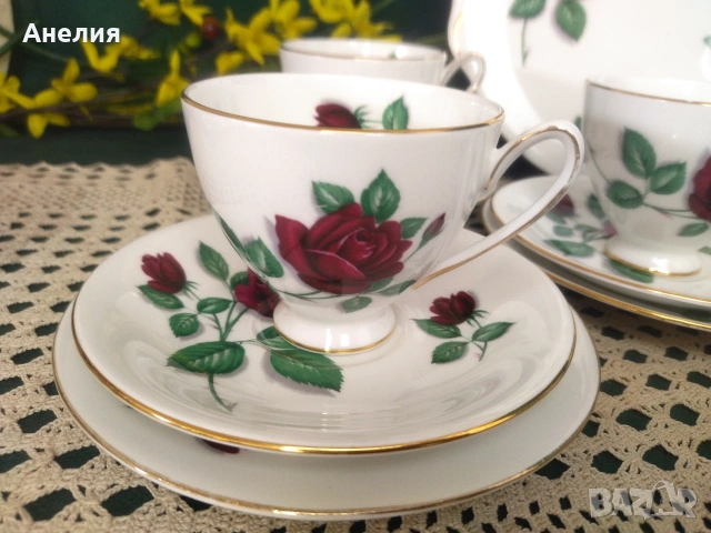 Червено кадифе , снимка 2 - Чаши - 54385842