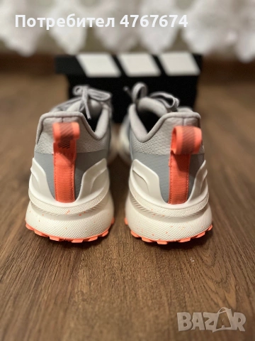 Нови дамски маратонки Adidas, снимка 3 - Маратонки - 55017597