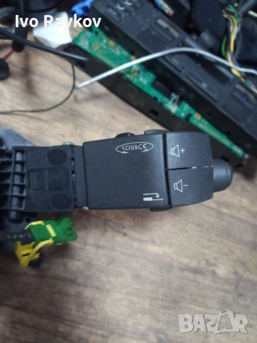 Превключвател чистачки Renault Laguna 2001-2007 8200002460, снимка 2 - Части - 54584283