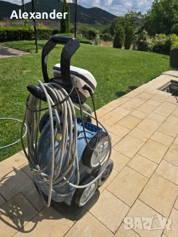 Zodiac Vortex robotic pool cleaner, likely the OV 5300, снимка 9 - Басейни и аксесоари - 55388773