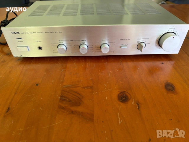 YAMAHA AX-300