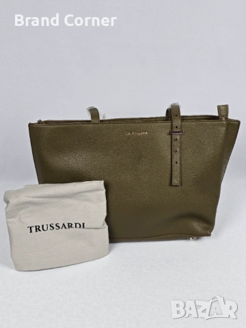 🇮🇹 Италианска класа! Нови чанти и раници Trussardi – Разнообразие от модели, снимка 11 - Чанти - 54276446
