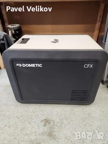 компресор на ракла 12 24 V dometic. 