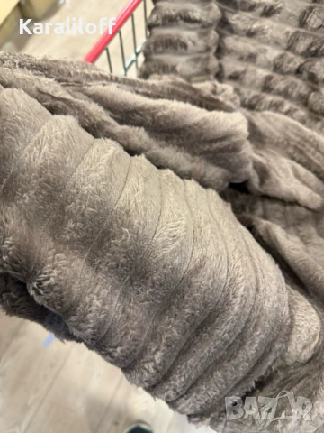 Меко и ватирано микрофибърно одеяло 200x220 см за топъл и стилен сън, снимка 3 - Спално бельо - 54001821