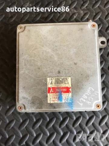 ECU компютър на двигателя Denso за Mitsubishi Galant (2001) MD333002