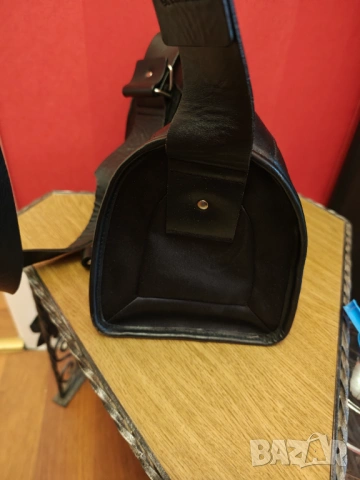 Calvin Klein Чанта естествена кожа и плат, снимка 3 - Чанти - 54370208