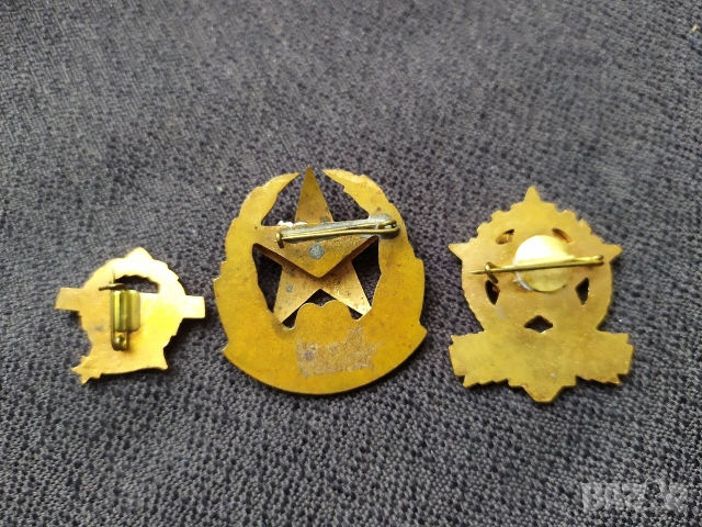 Три унгарски бронзови соц. значки, снимка 2 - Антикварни и старинни предмети - 50604290