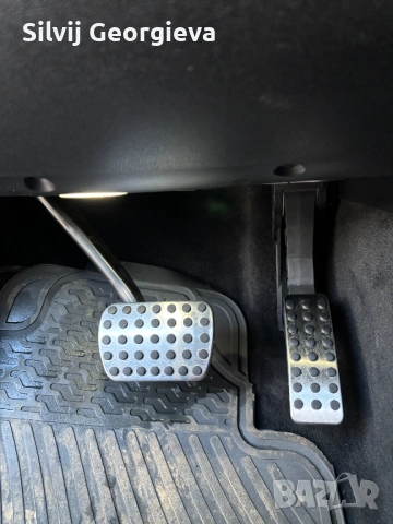 Mercedes-Benz ML 320 ОБСЛУЖЕН - Android Auto CarPlay * Airmatik * TOP, снимка 16 - Автомобили и джипове - 54321649